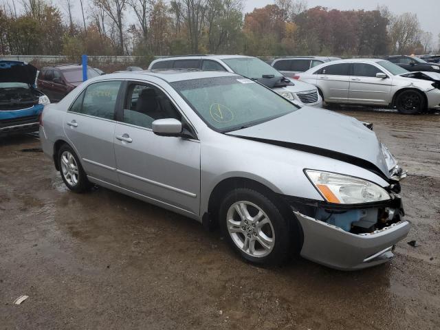 1HGCM56807A012344 - 2007 HONDA ACCORD EX SILVER photo 4