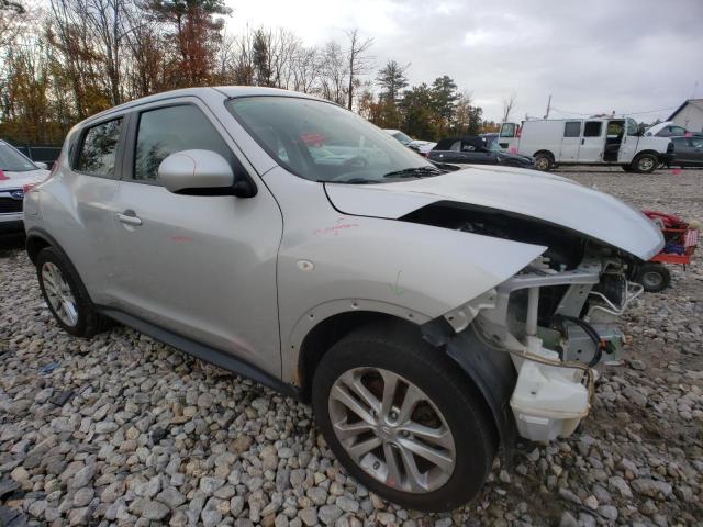 JN8AF5MVXDT207543 - 2013 NISSAN JUKE S SILVER photo 4