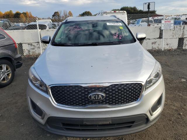 5XYPG4A50GG108084 - 2016 KIA SORENTO LX SILVER photo 5