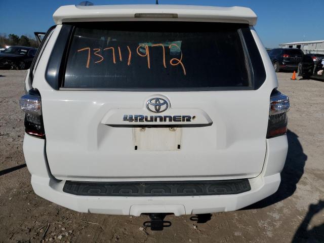 JTEZU5JR3F5085087 - 2015 TOYOTA 4RUNNER SR WHITE photo 6