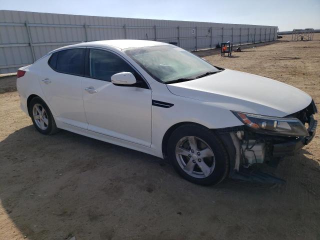 KNAGM4A79F5631585 - 2015 KIA OPTIMA LX WHITE photo 4