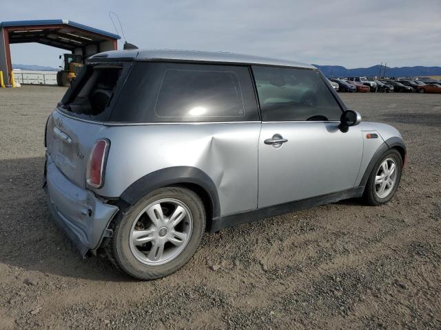 WMWRC33526TJ75930 - 2006 MINI COOPER SILVER photo 3