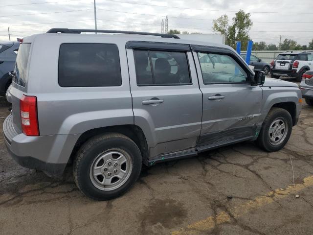 1C4NJPBBXED927288 - 2014 JEEP PATRIOT SPORT SILVER photo 3