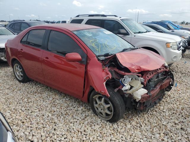 JTDBT903791328537 - 2009 TOYOTA YARIS RED photo 4