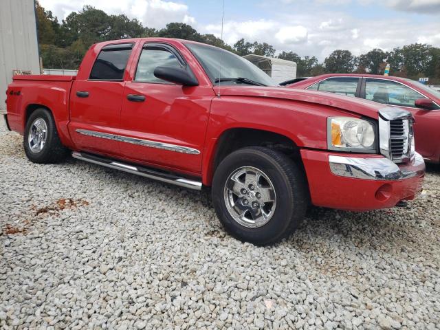 1D7HW58N65S249208 - 2005 DODGE DAKOTA QUAD LARAMIE RED photo 4