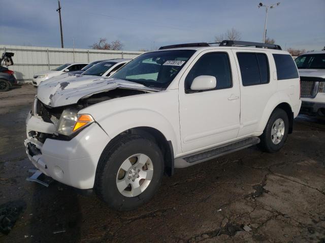 5N1AR18W05C782679 - 2005 NISSAN PATHFINDER LE თეთრი ფოტო 1