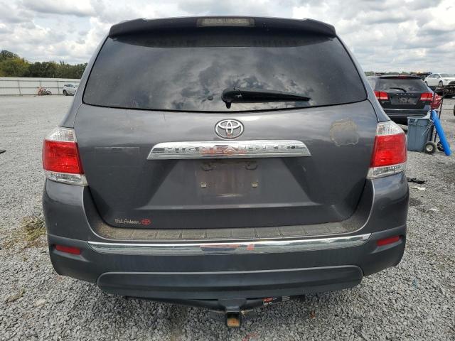 5TDZK3EH6DS142289 - 2013 TOYOTA HIGHLANDER BASE GRAY photo 6