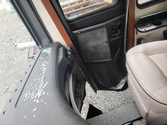 4UZACHDT7HCJA6753 - 2017 FREIGHTLINER CHASSIS XC ორფეროვანი ფოტო 9