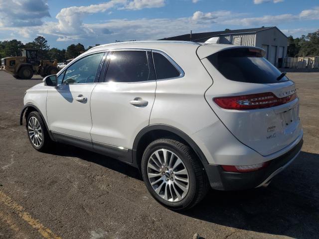 5LMCJ3D98HUL14013 - 2017 LINCOLN MKC RESERVE WHITE photo 2