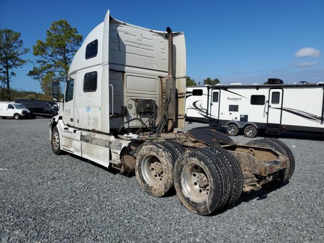 4V4NC9TK95N376757 - 2005 VOLVO VN VNL WHITE photo 3