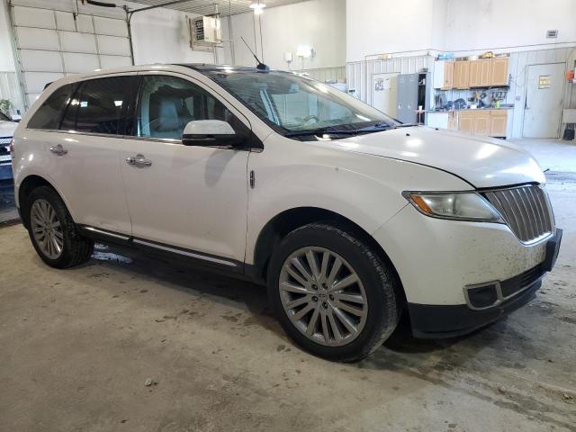 2LMDJ8JK9CBL04072 - 2012 LINCOLN MKX WHITE photo 4