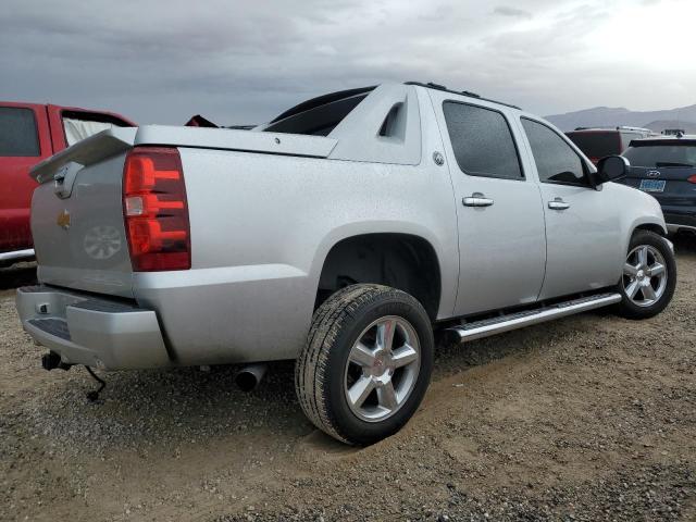 3GNTKGE75DG299970 - 2013 CHEVROLET AVALANCHE LTZ SILVER photo 3