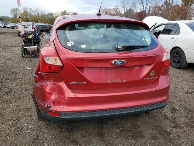 1FAHP3N26CL253312 - 2012 FORD FOCUS TITANIUM RED photo 6