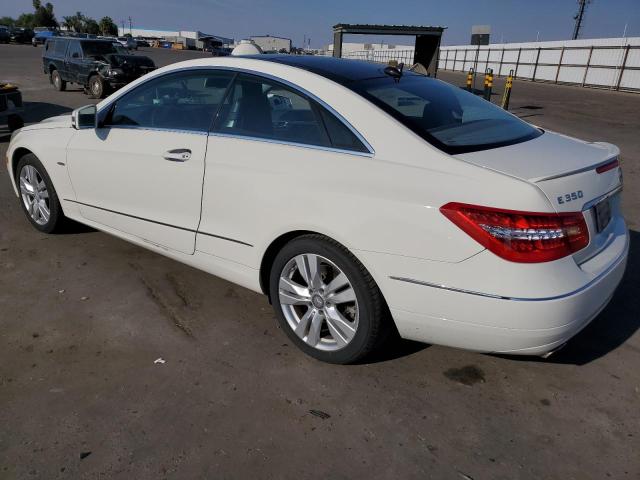 WDDKJ5KB1CF164544 - 2012 MERCEDES-BENZ E 350 WHITE photo 2