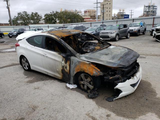 5NPDH4AE0DH408468 - 2013 HYUNDAI ELANTRA GLS WHITE photo 4