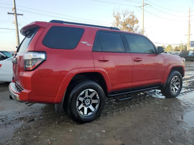 JTERU5JR4P6161556 - 2023 TOYOTA 4RUNNER SE RED photo 3