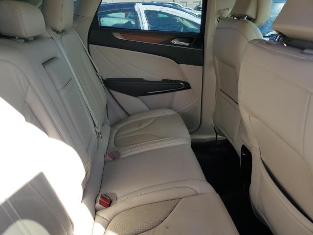 5LMCJ2C95HUL24056 - 2017 LINCOLN MKC SELECT بيج صورة 10