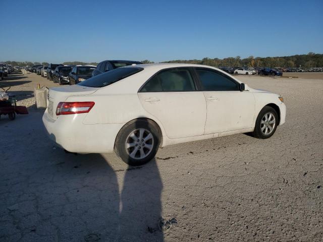 4T1BF3EK9AU569566 - 2010 TOYOTA CAMRY BASE WHITE photo 3