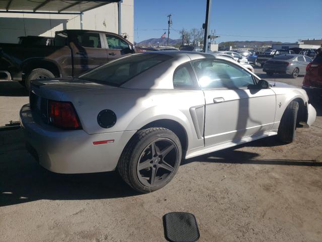 1FAFP4041YF134319 - 2000 FORD MUSTANG SILVER photo 3