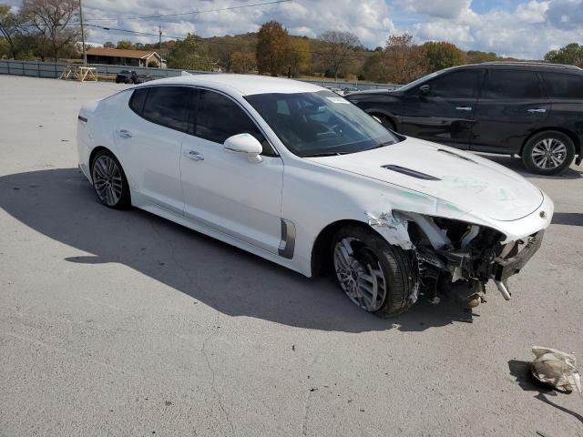 KNAE15LA8J6036969 - 2018 KIA STINGER WHITE photo 4