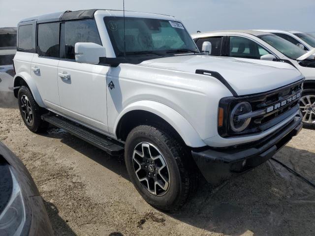 1FMEE8BP9RLA03325 - 2024 FORD BRONCO OUTER BANKS WHITE photo 4