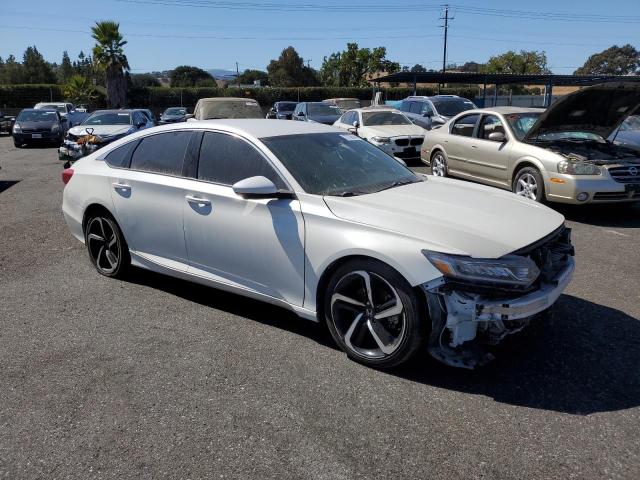 1HGCV1F36JA217345 - 2018 HONDA ACCORD SPORT WHITE photo 4