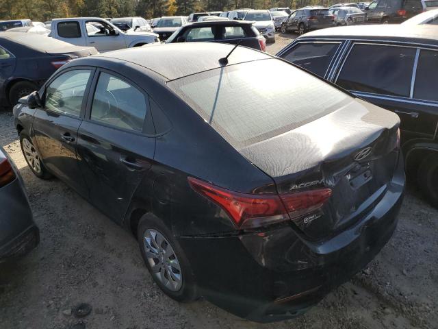 3KPC24A33JE034322 - 2018 HYUNDAI ACCENT SE BLACK photo 2