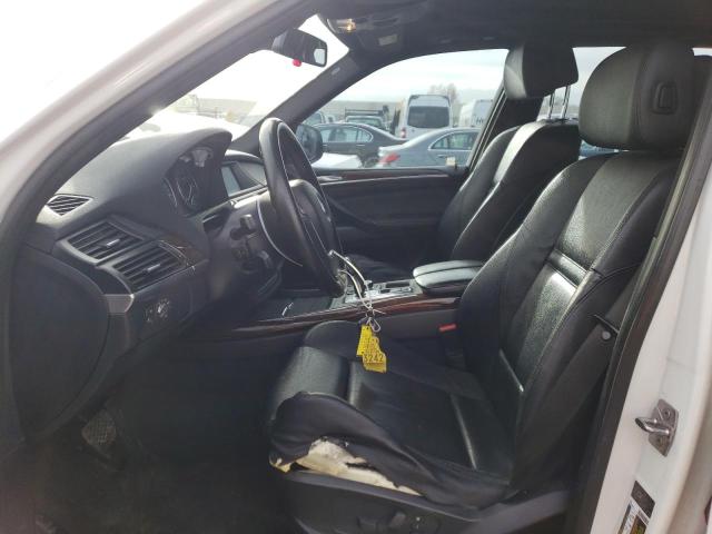 5UXFE8C59AL312463 - 2010 BMW X5 XDRIVE48I Biały zdjęcie 7