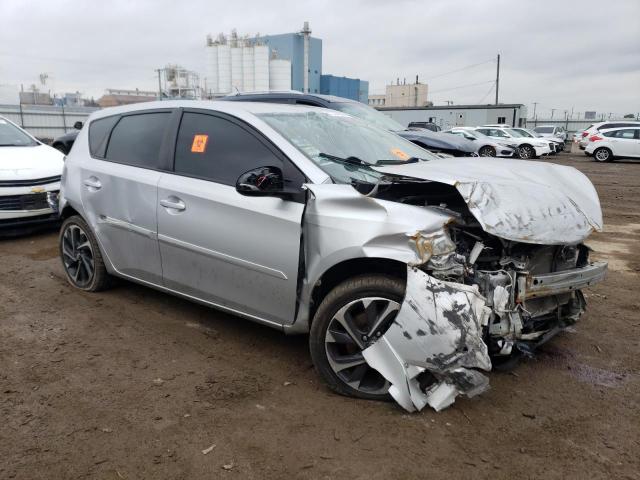 JTNKARJE0JJ565103 - 2018 TOYOTA COROLLA IM SILVER photo 4