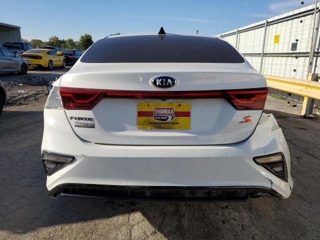 3KPF34ADXKE065054 - 2019 KIA FORTE GT LINE WHITE photo 6