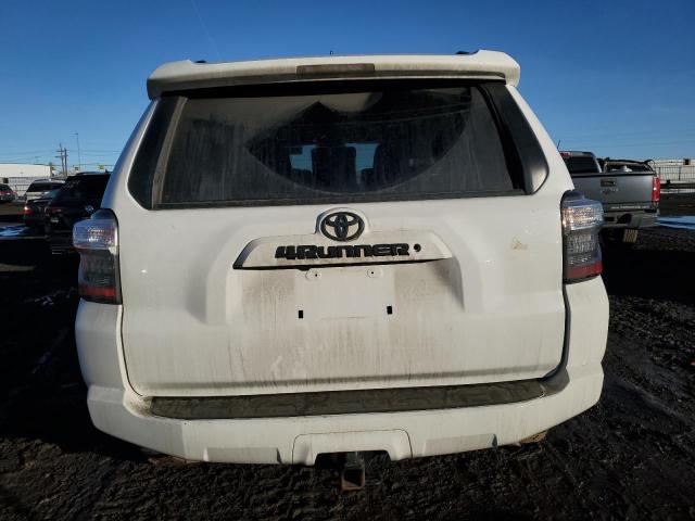 JTEBU5JR4J5587813 - 2018 TOYOTA 4RUNNER SR5/SR5 PREMIUM WHITE photo 6