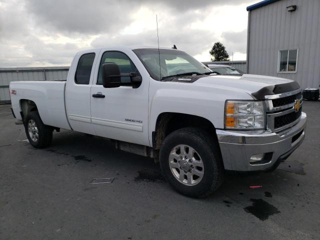 1GC5K0E84CZ294257 - 2012 CHEVROLET SILVERADO K3500 LT WHITE photo 4