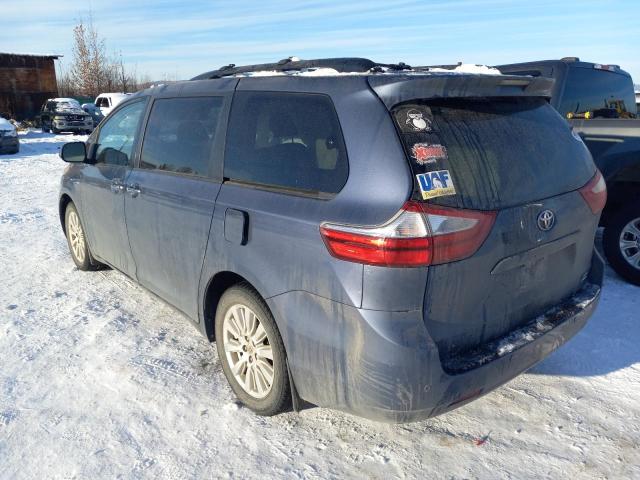 5TDDZ3DC2HS152674 - 2017 TOYOTA SIENNA XLE BLUE photo 2