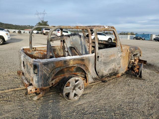 1J4FA54118L613045 - 2008 JEEP WRANGLER SAHARA BURN photo 3