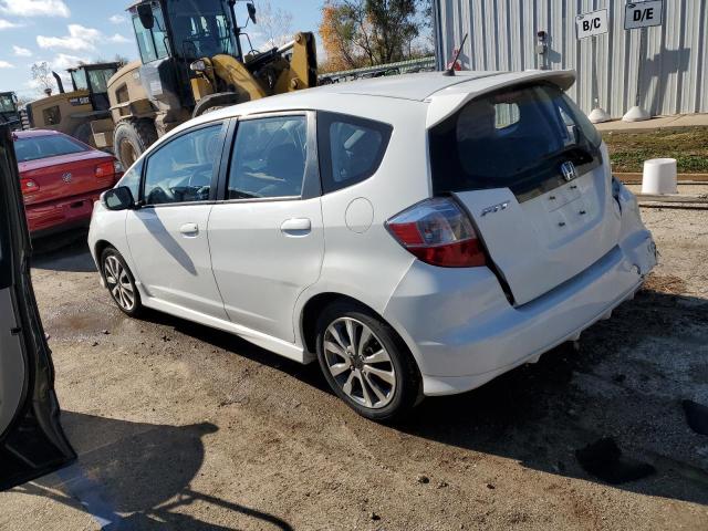 JHMGE8H50DC057445 - 2013 HONDA FIT SPORT WHITE photo 2