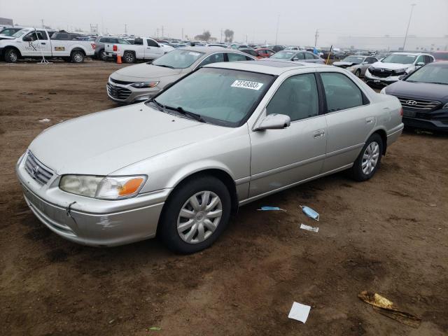 JT2BG22K9Y0422321 - 2000 TOYOTA CAMRY CE SILVER photo 1