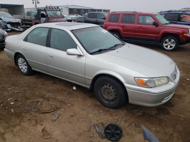 JT2BG22K9Y0422321 - 2000 TOYOTA CAMRY CE SILVER photo 4