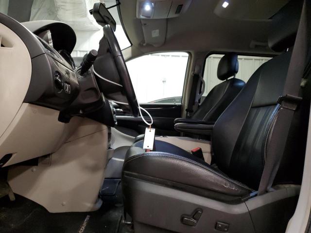 2C4RC1BG1FR588553 - 2015 CHRYSLER TOWN & COU TOURING SILVER photo 7