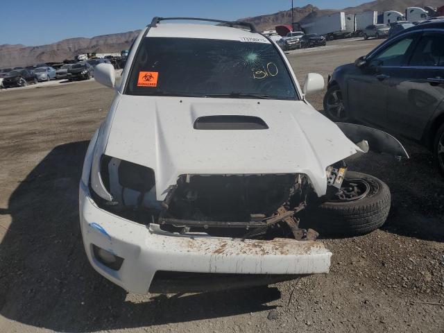 JTEZU14R660072593 - 2006 TOYOTA 4RUNNER SR5 WHITE photo 5