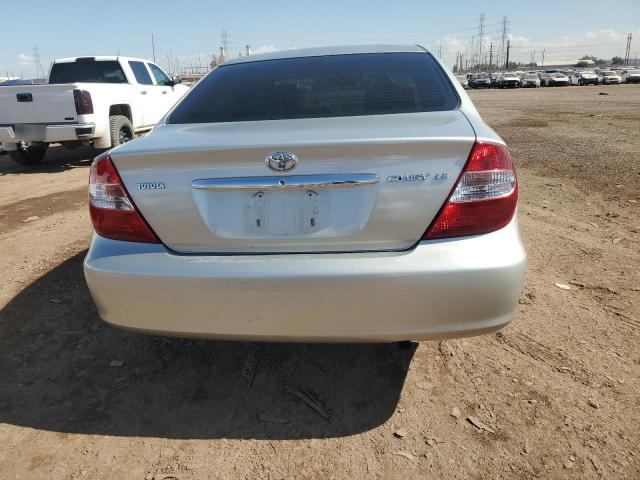 JTDBE32K120084410 - 2002 TOYOTA CAMRY LE SILVER photo 6