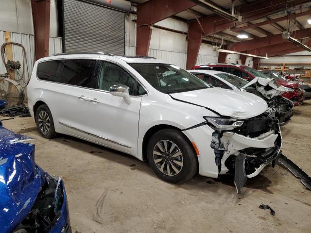 2C4RC1S76MR553651 - 2021 CHRYSLER PACIFICA HYBRID LIMITED WHITE photo 4