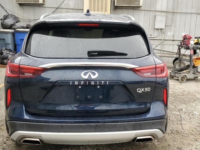 3PCAJ5M1XKF138294 - 2019 INFINITI QX50 ESSENTIAL BLUE photo 6