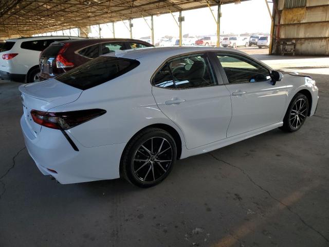 4T1G11AK3RU853186 - 2024 TOYOTA CAMRY SE NIGHT SHADE WHITE photo 3