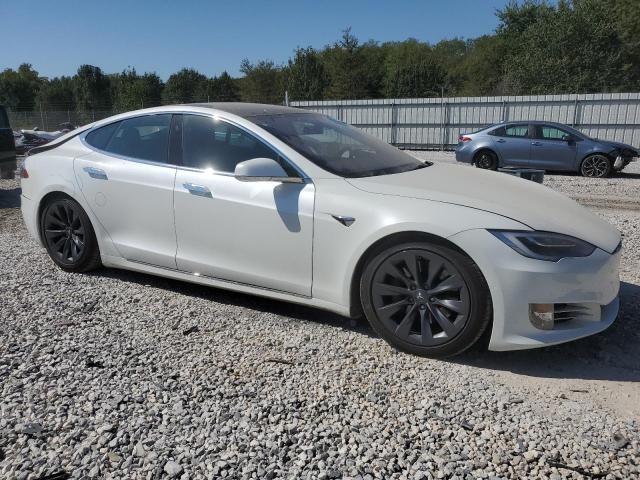 5YJSA1E23LF369902 - 2020 TESLA MODEL S WHITE photo 4