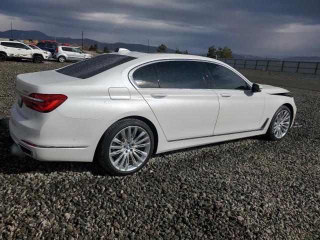 WBA7F0C56HGM21032 - 2017 BMW 750 I WHITE photo 3