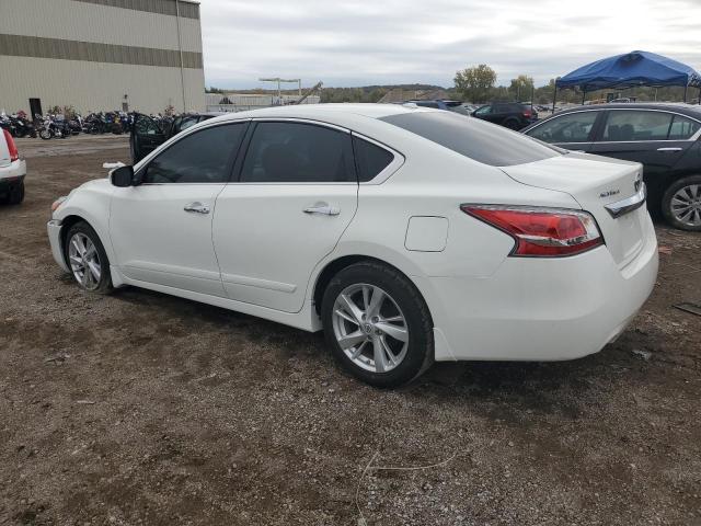 1N4AL3AP7FC421316 - 2015 NISSAN ALTIMA 2.5 WHITE photo 2