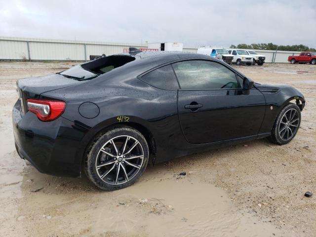 JF1ZNAA18J8700833 - 2018 TOYOTA 86 BLACK photo 3