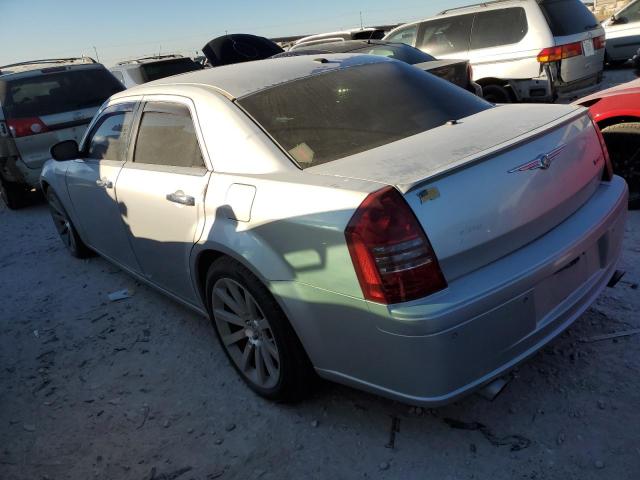 2C3KA73W86H417440 - 2006 CHRYSLER 300C SRT-8 SILVER photo 2