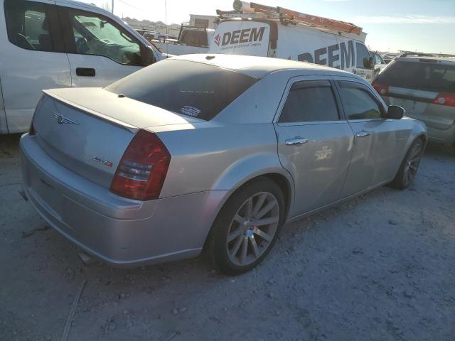 2C3KA73W86H417440 - 2006 CHRYSLER 300C SRT-8 SILVER photo 3