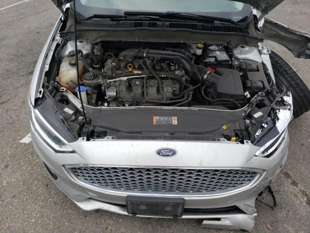 3FA6P0K92KR236658 - 2019 FORD FUSION TITANIUM SILVER photo 11